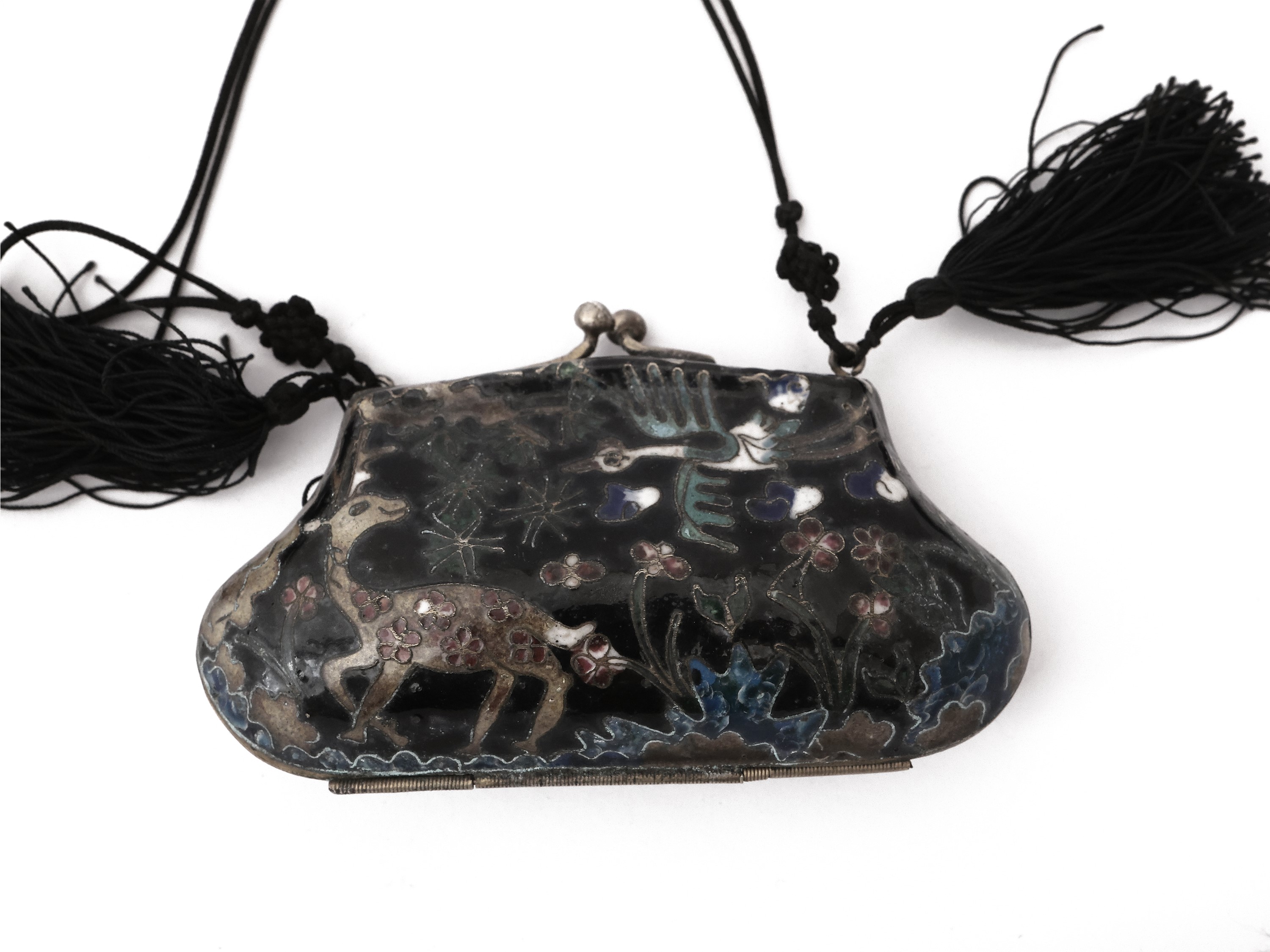 Tre porta monete da collezione, smalto cloisonné e metallo argentato