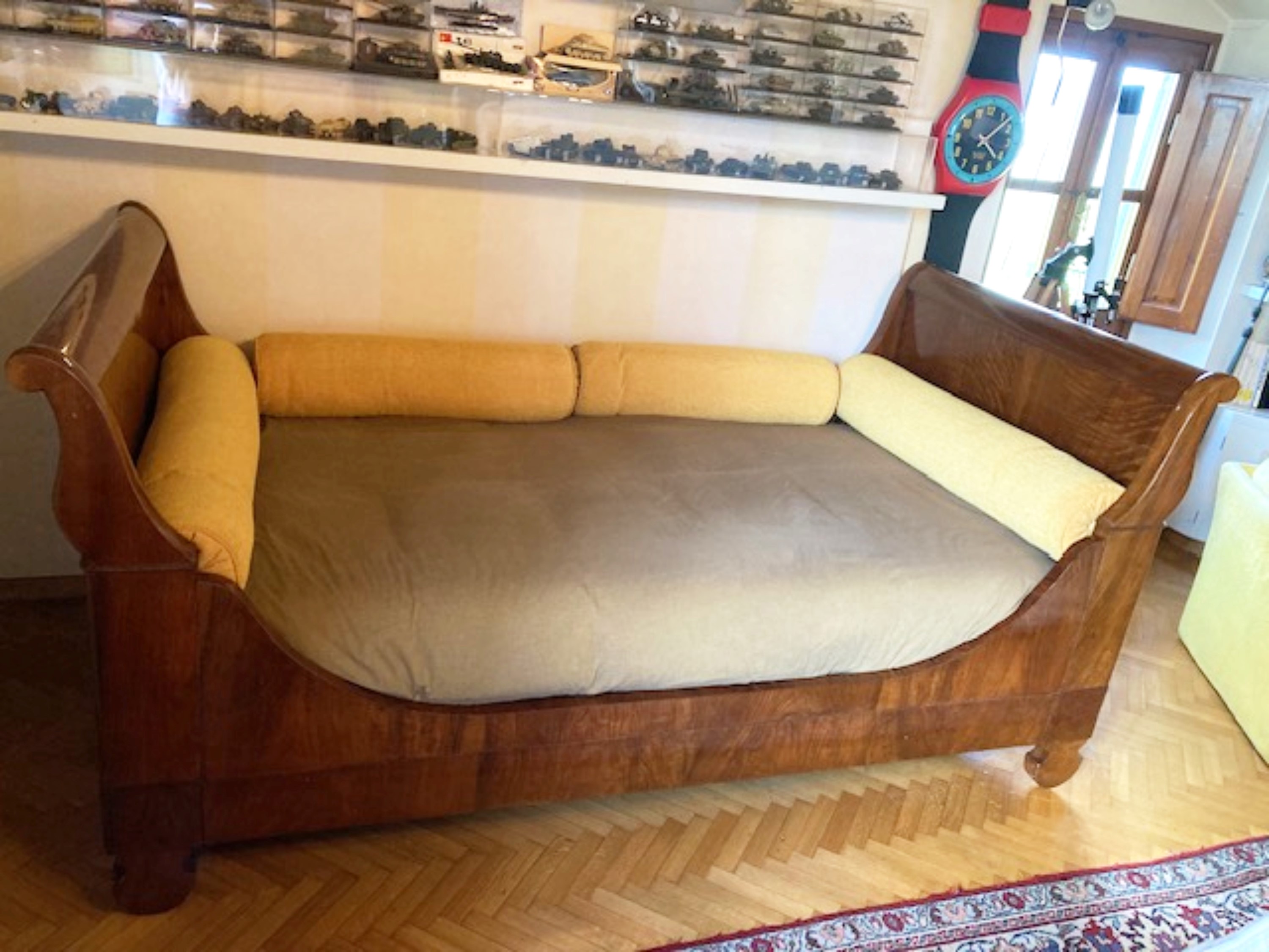 Letto Singolo a Barca in Piuma di Mogano