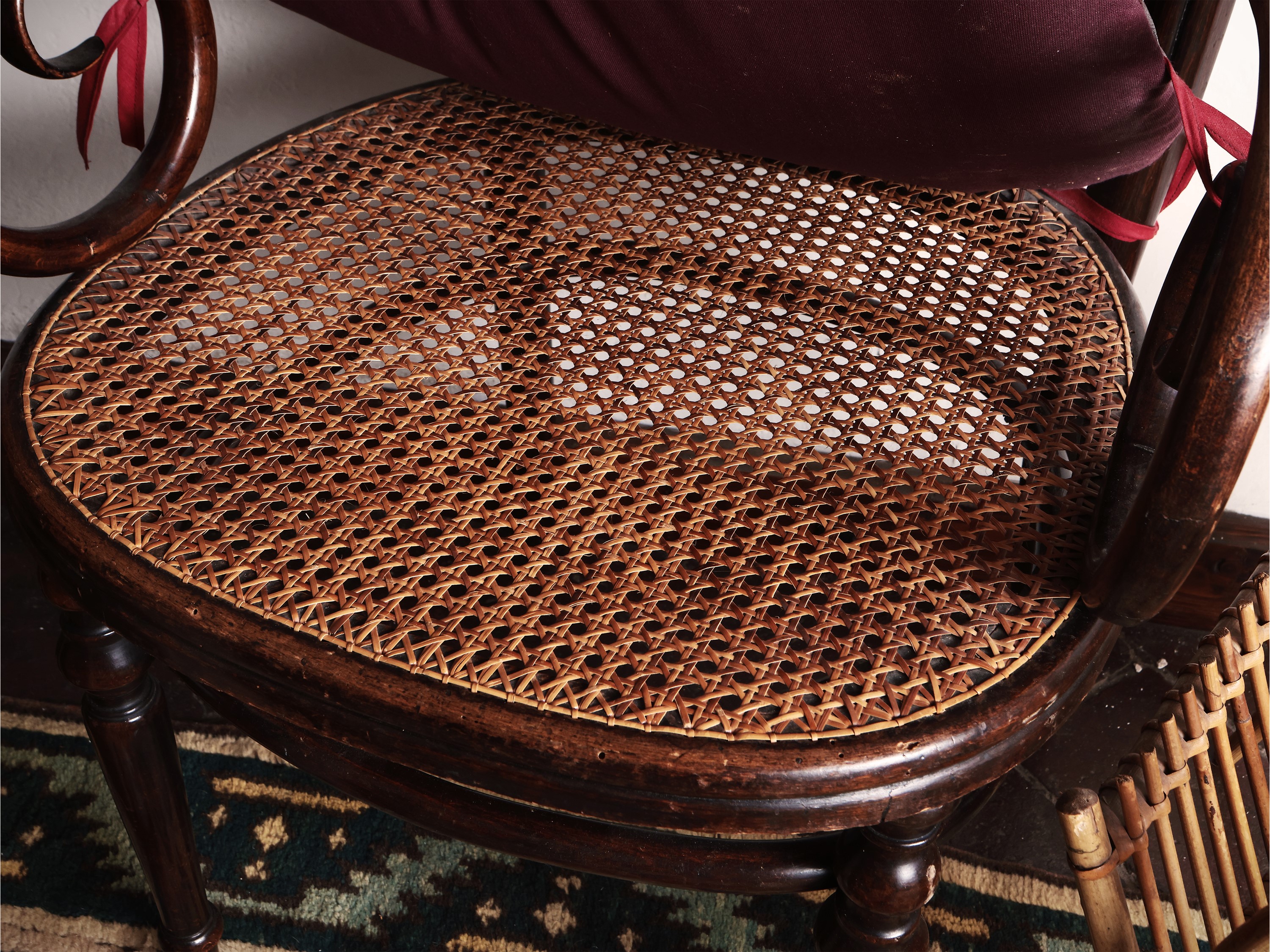Coppia di Poltroncine in Faggio Curvato, Fisher