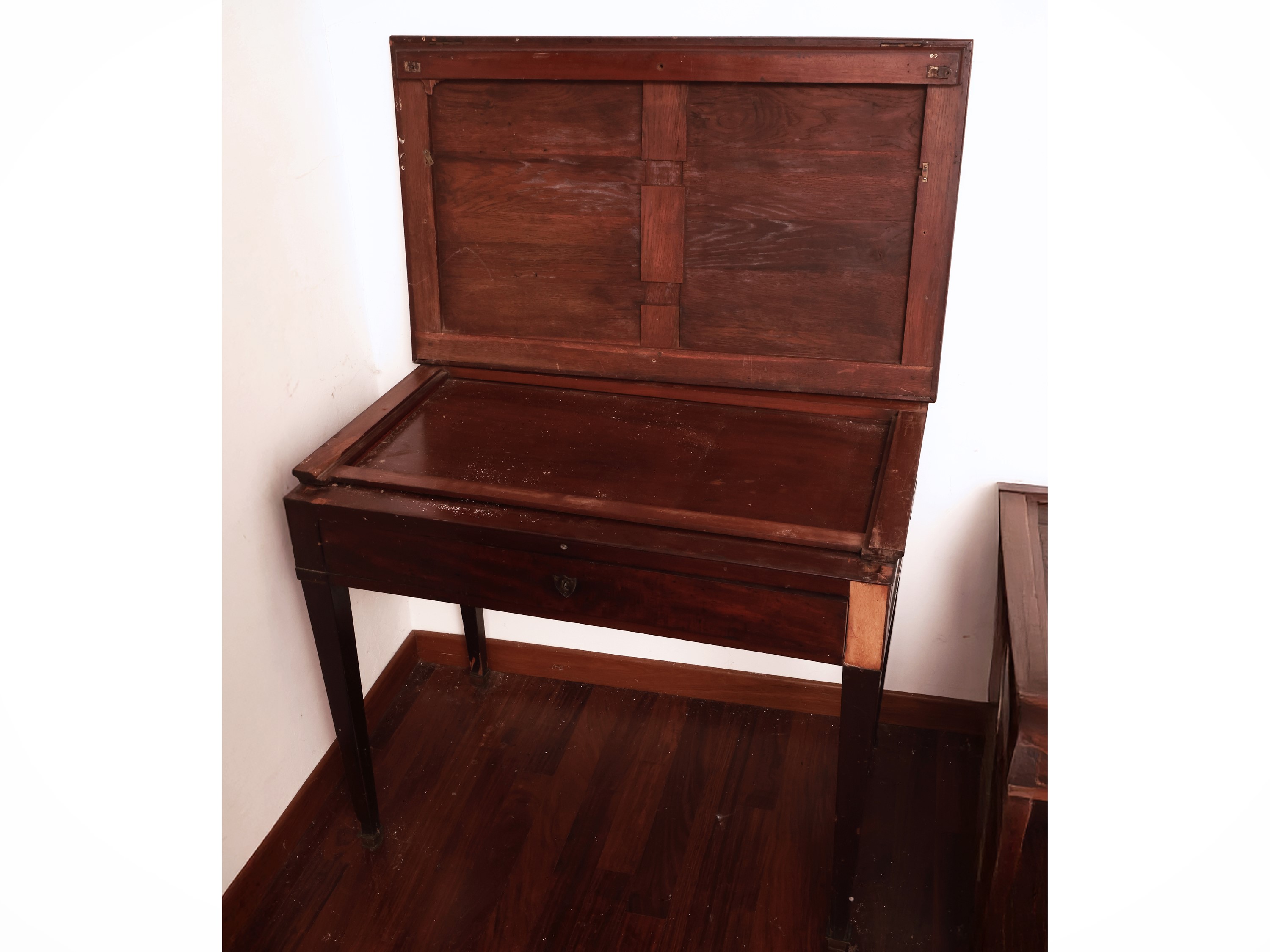 Libreria Girevole in Satinwood