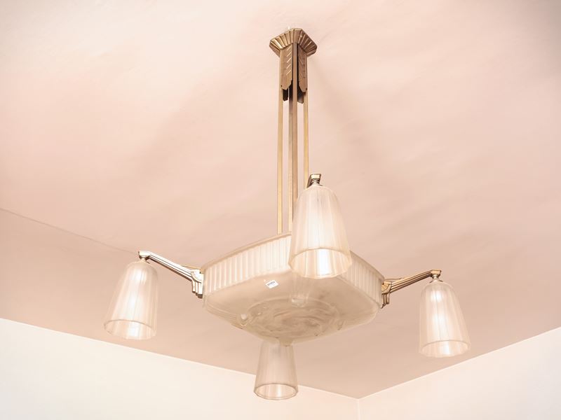 Lampadario in Ottone e Vetro Pressato Satinato di Gusto Art Decò