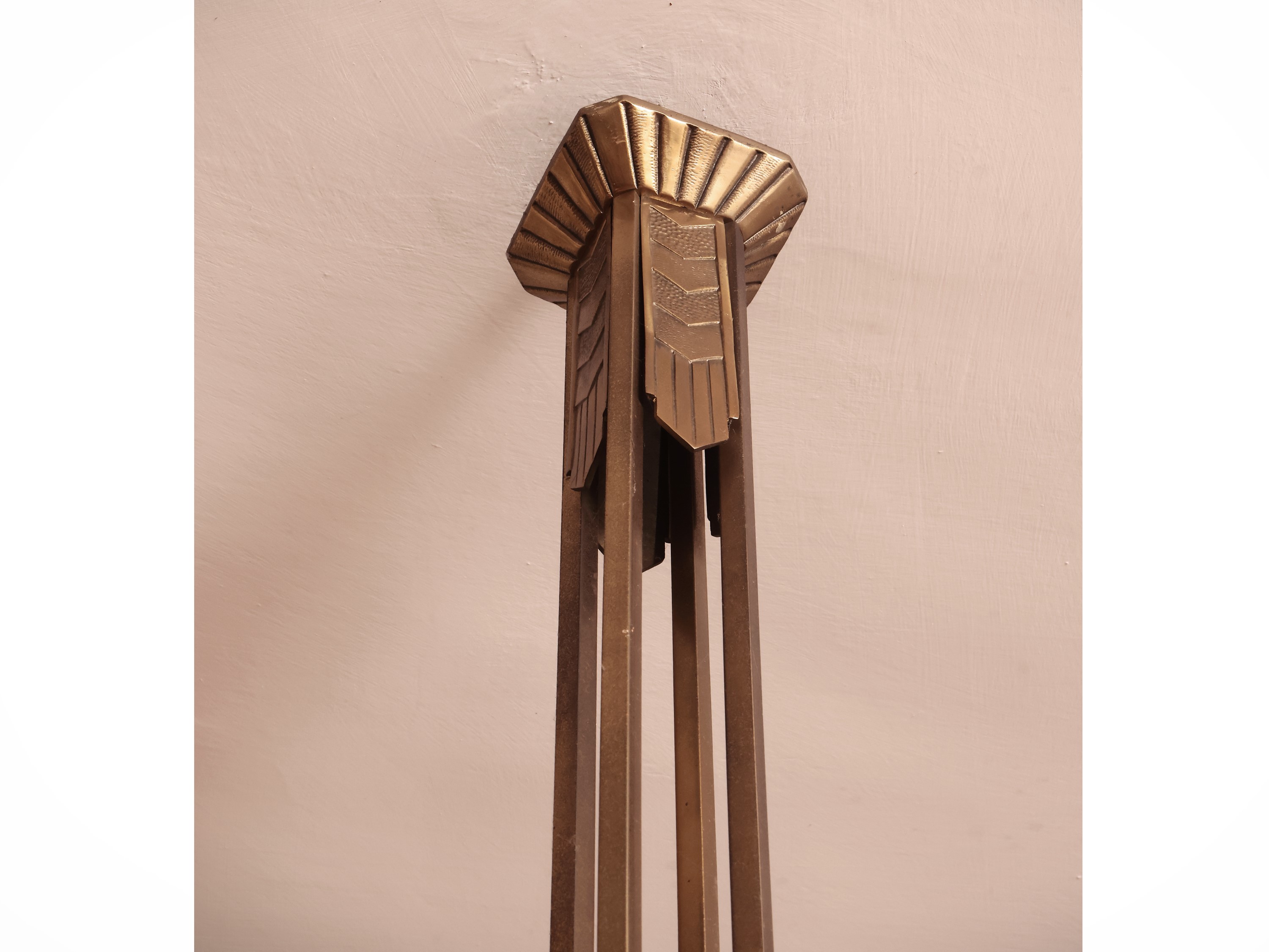Lampadario in Ottone e Vetro Pressato Satinato di Gusto Art Decò