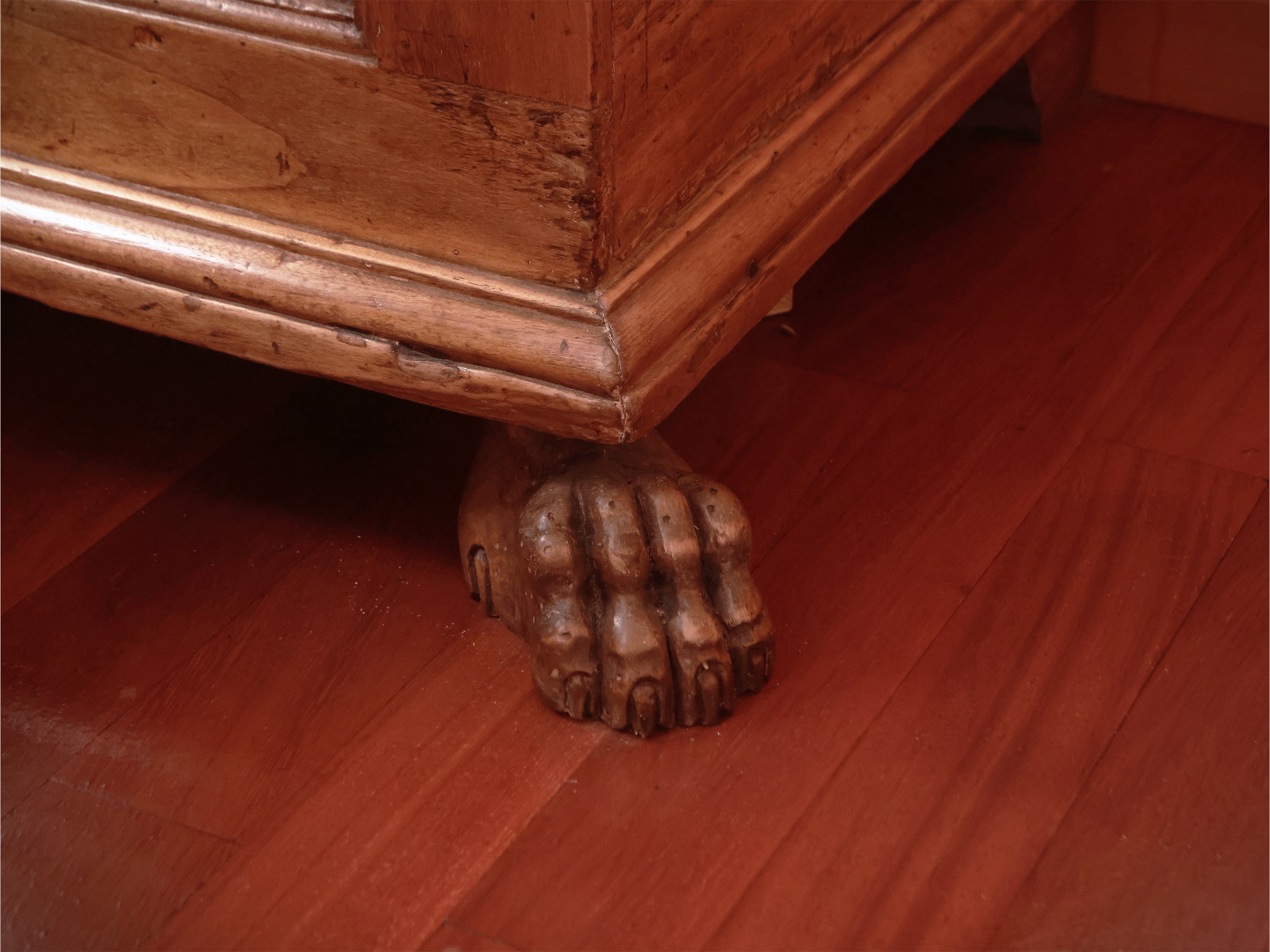 Piccola Cassapanca in Legno Tenero