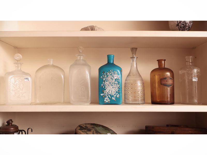Assortimento di Bottiglie D'epoca