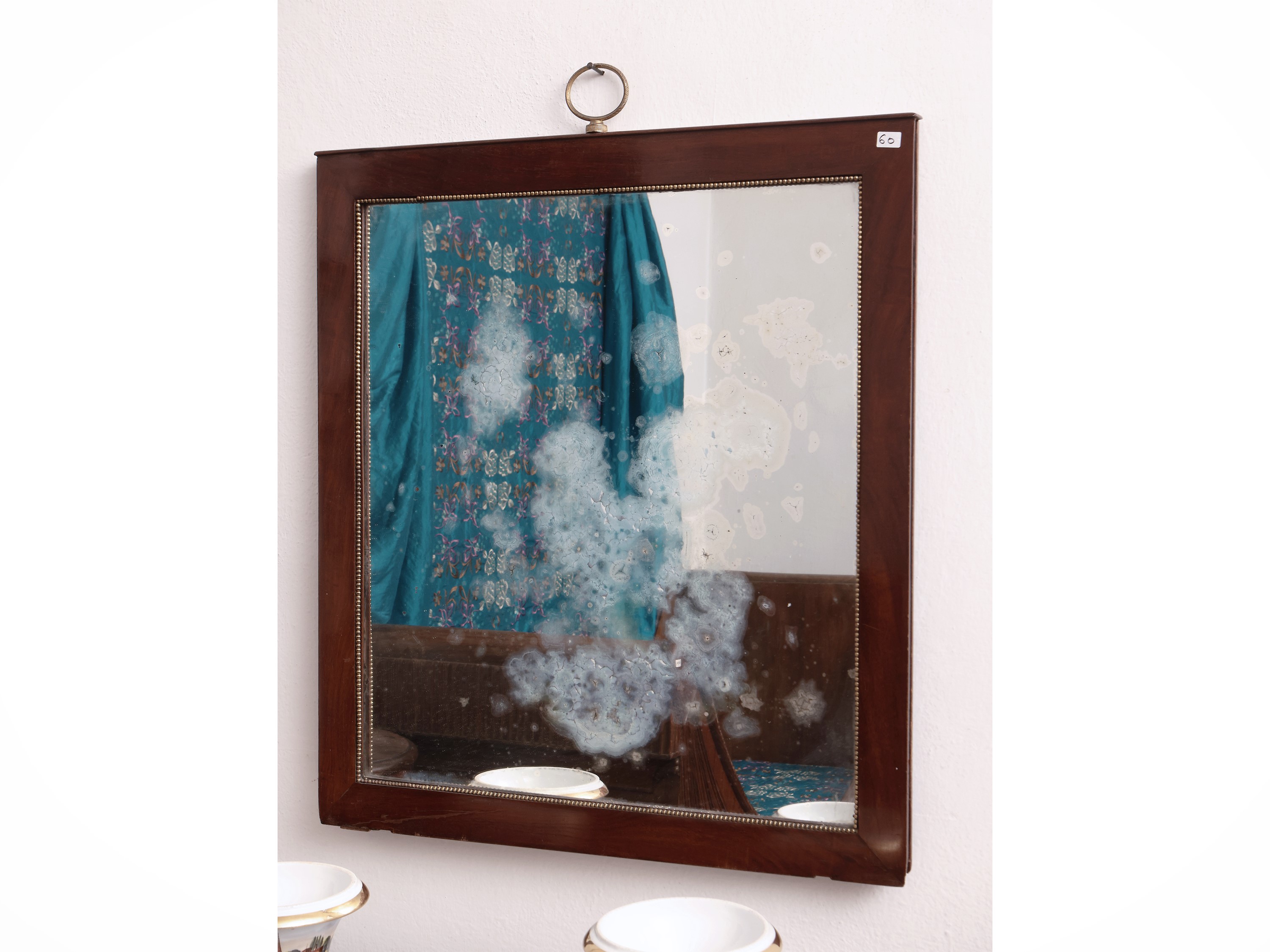 Toilette Impiallacciata in Piuma di Mogano