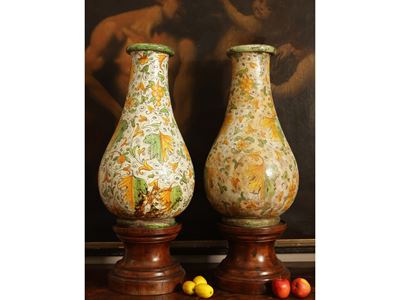 Coppia di Orci da Vino in Maiolica, Manifattura di Montelupo