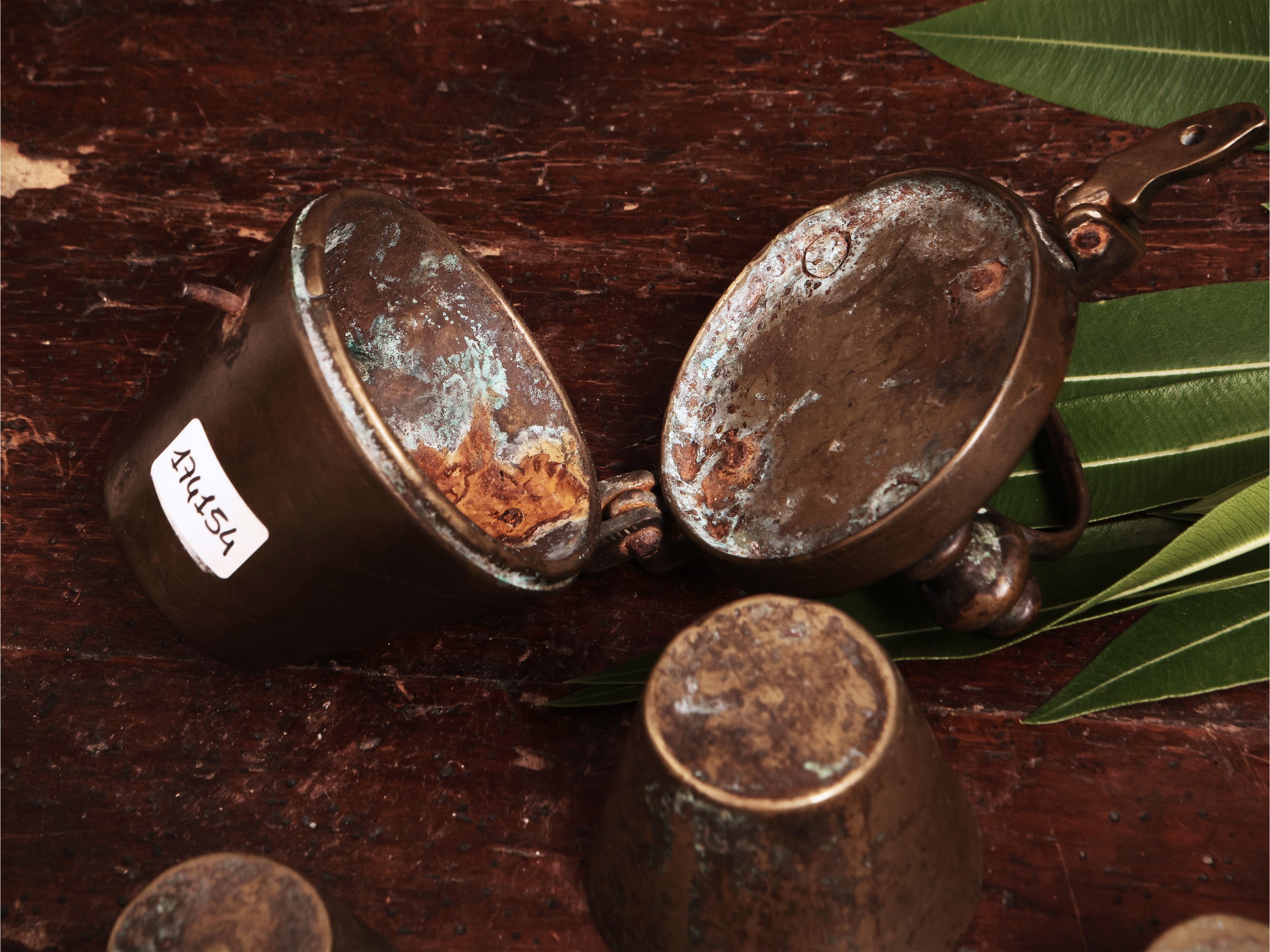 Portapesi in Bronzo