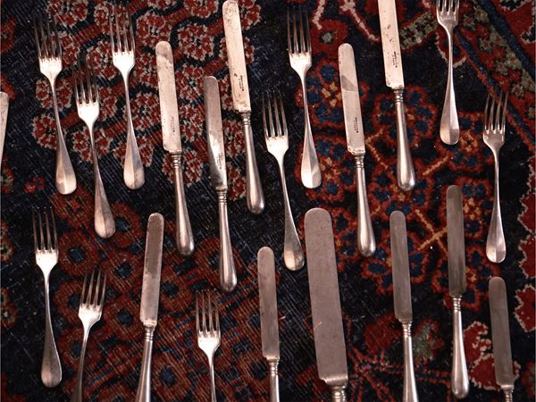 Miscellanea di posate d'epoca in argento