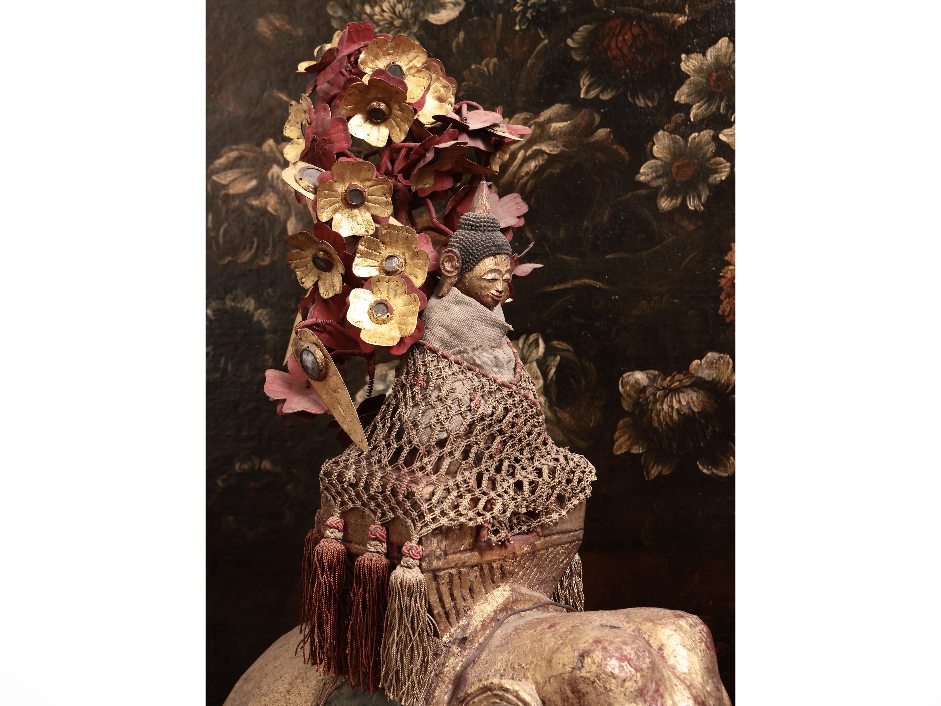 Coppia di Sculture in Legno Dorato