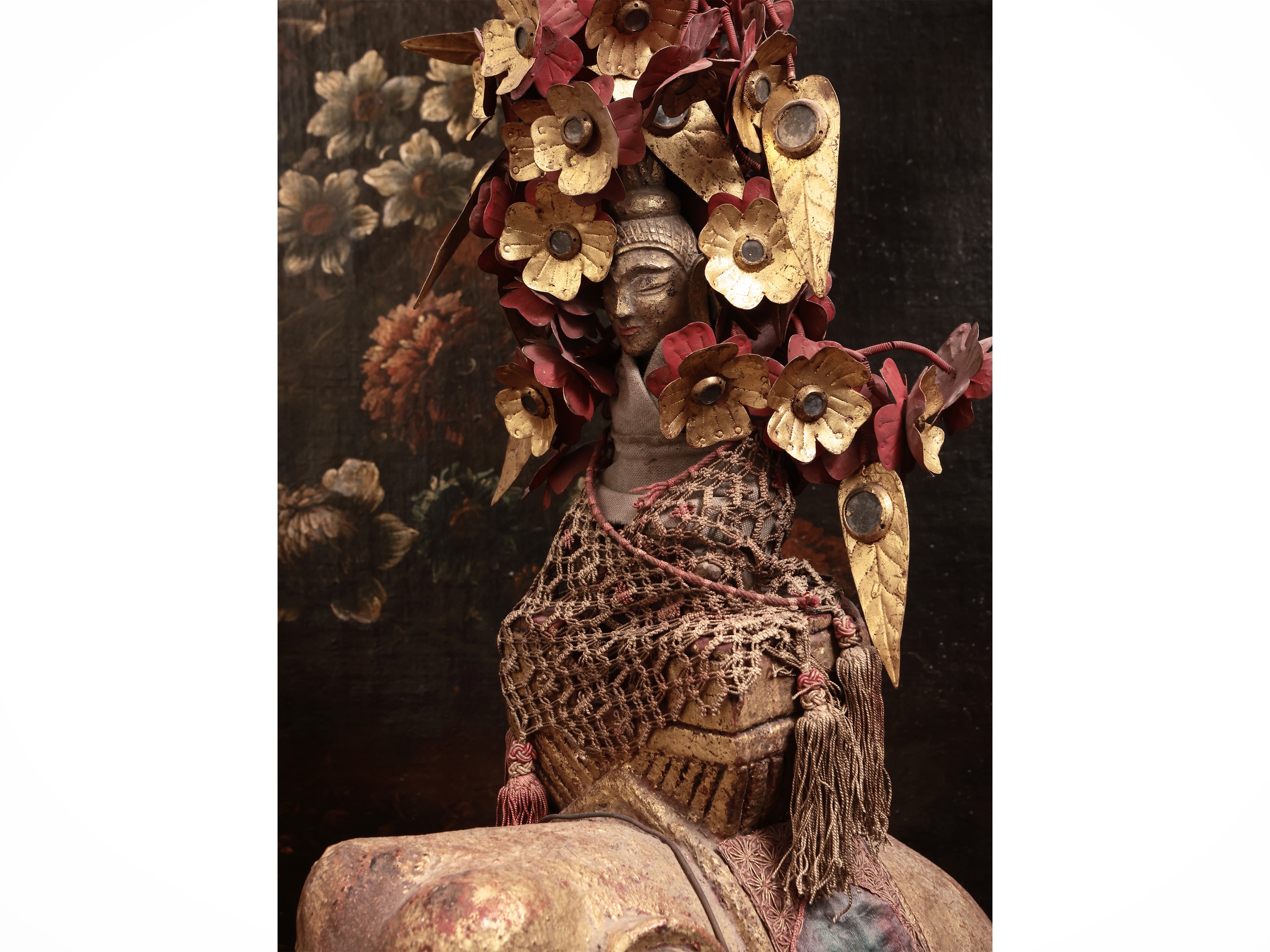 Coppia di Sculture in Legno Dorato
