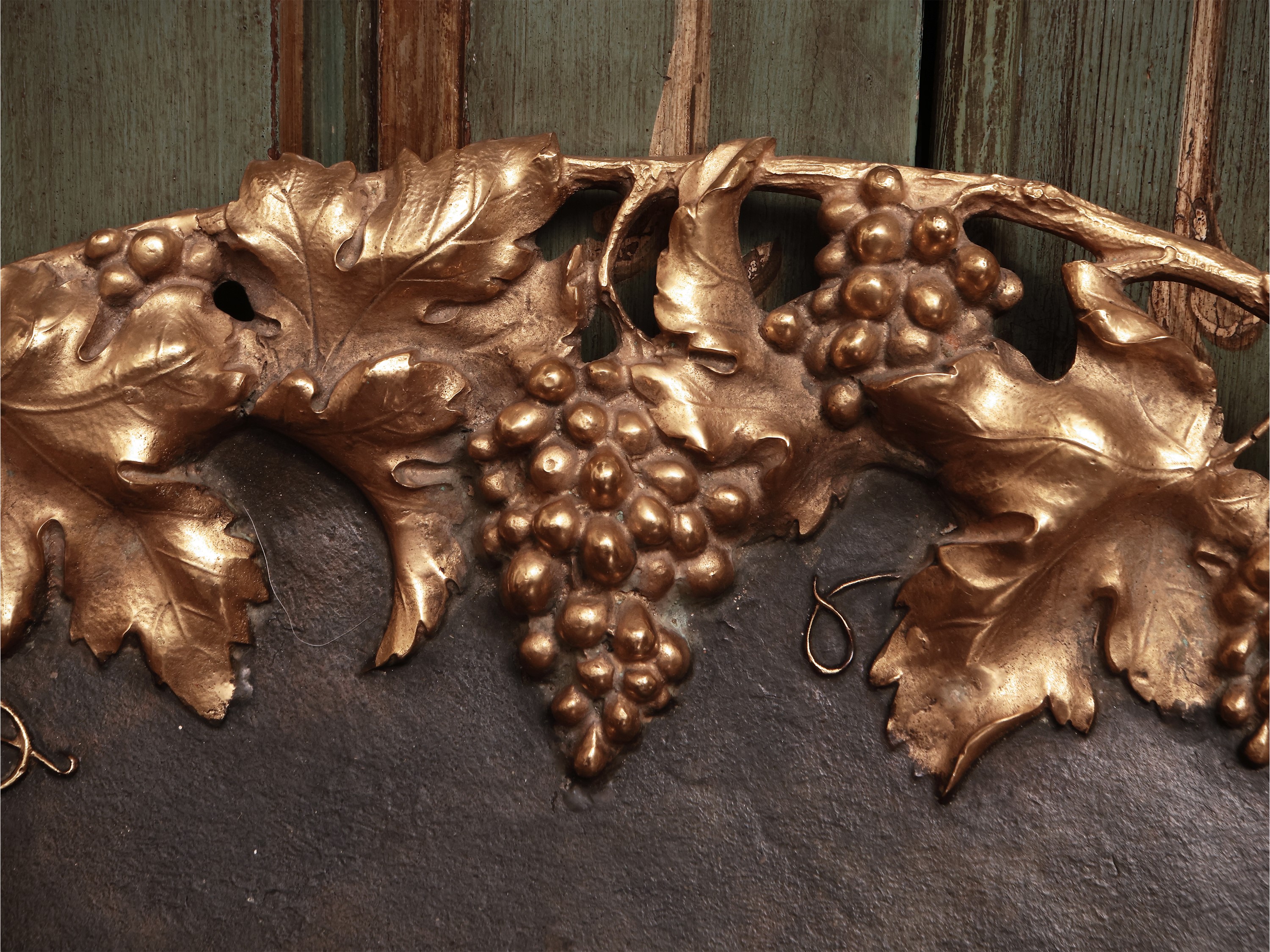 Grande Vassoio in Bronzo Dorato e Patinato, Dahl