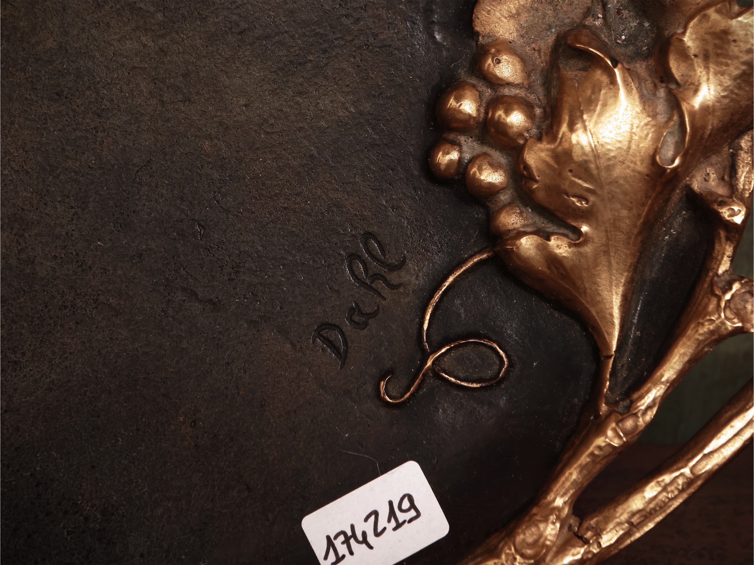 Grande Vassoio in Bronzo Dorato e Patinato, Dahl