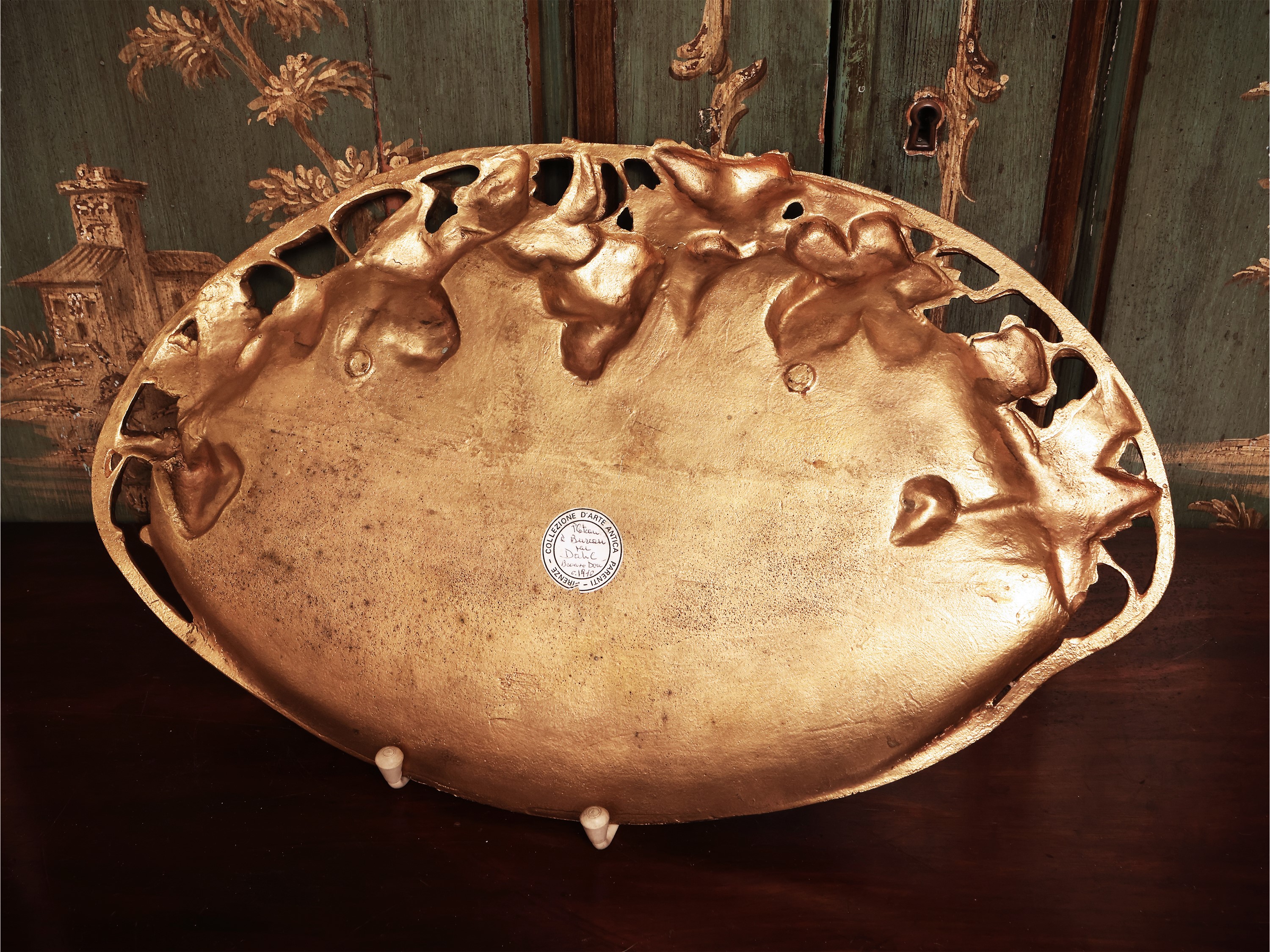 Grande Vassoio in Bronzo Dorato e Patinato, Dahl