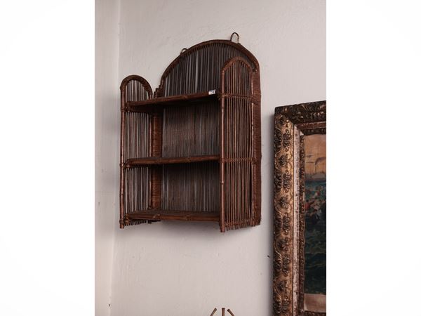 Tre complementi di arredo