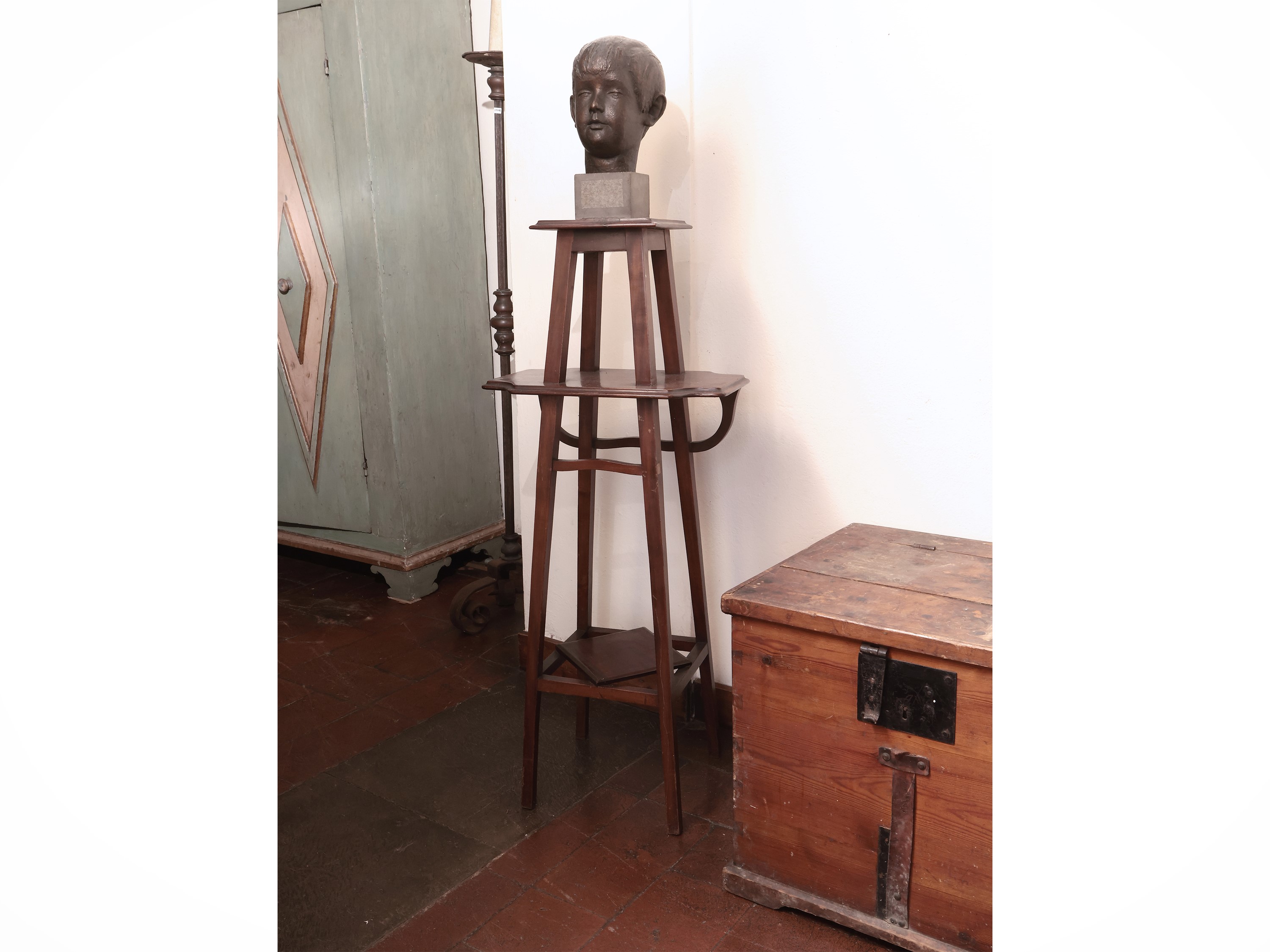 Lotto di complementi di arredo, Art Nouveau e altri elementi