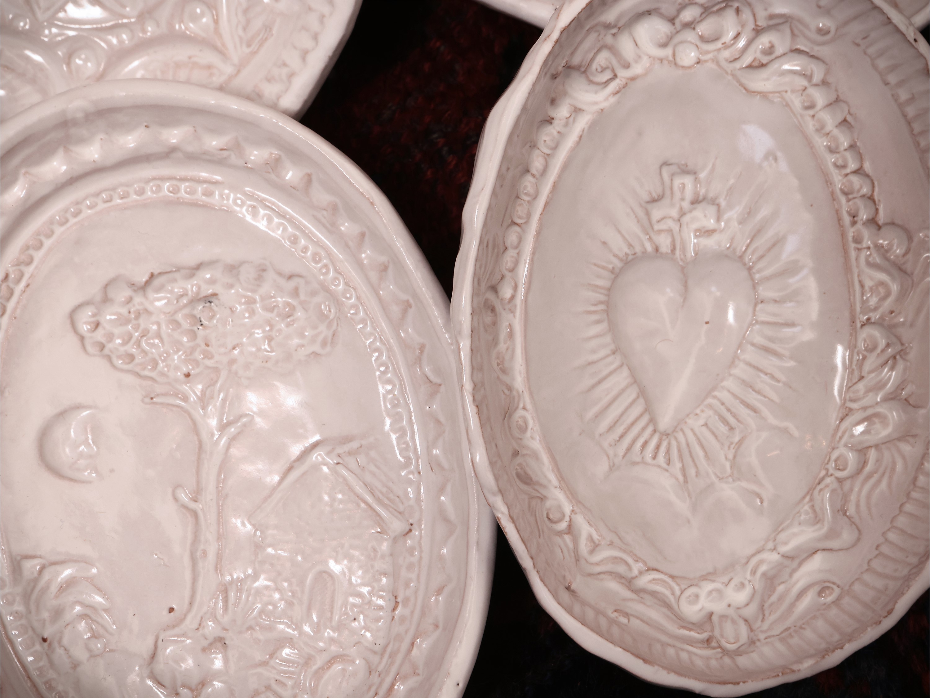 Raccolta di Sei Formine in Terracotta Smaltata per Gelo di Melone e Budini