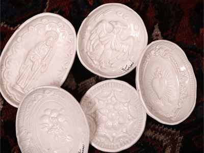 Raccolta di Cinque Formine in Terracotta Smaltata per Gelo di Melone e Budini