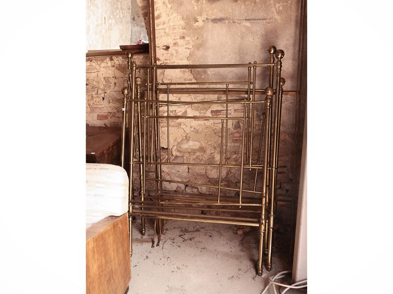 Coppia di letti singoli in ottone, h cm 112/128x91