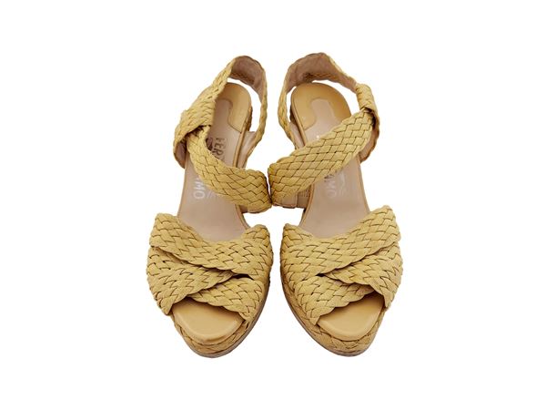 Salvatore Ferragamo - Beige braided fabric sandals