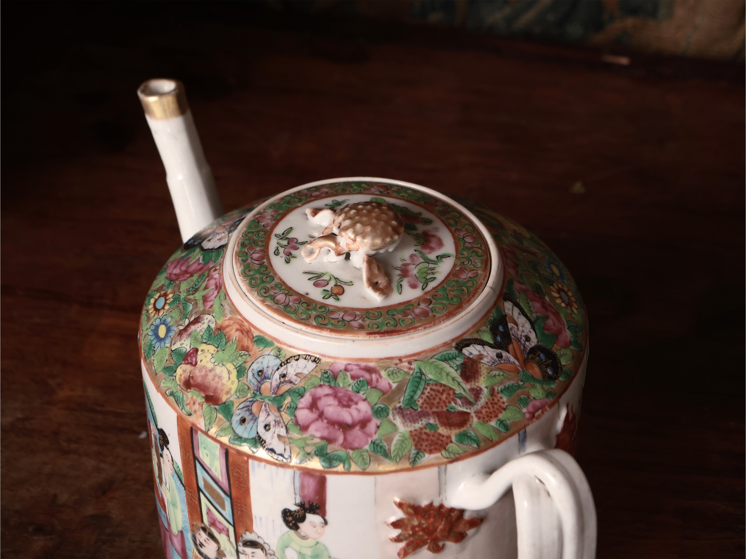 Teiera in porcellana Canton