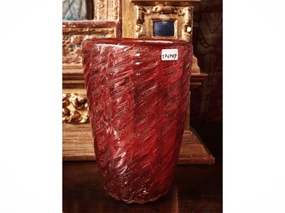 Vaso Seguso di Forma Ovoidale