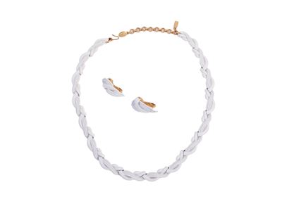 Monet - Demi Parure Collana e Orecchini a Clip in Smalto Bianco