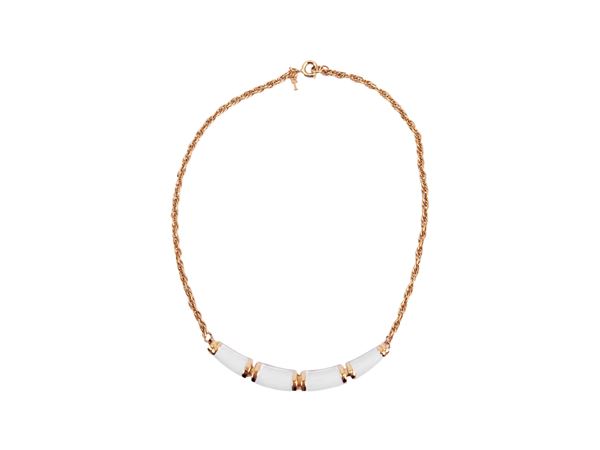 Trifari - Golden Tone metal necklace and white enamel