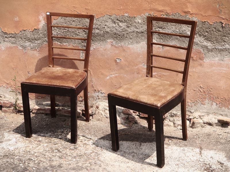 Serie di Dieci Sedie in Noce