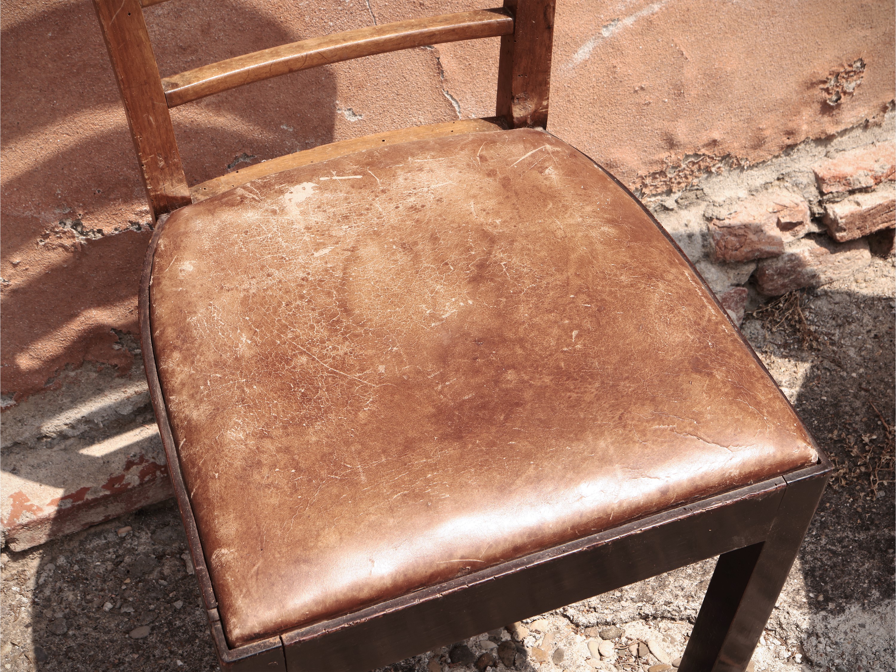 Serie di Dieci Sedie in Noce