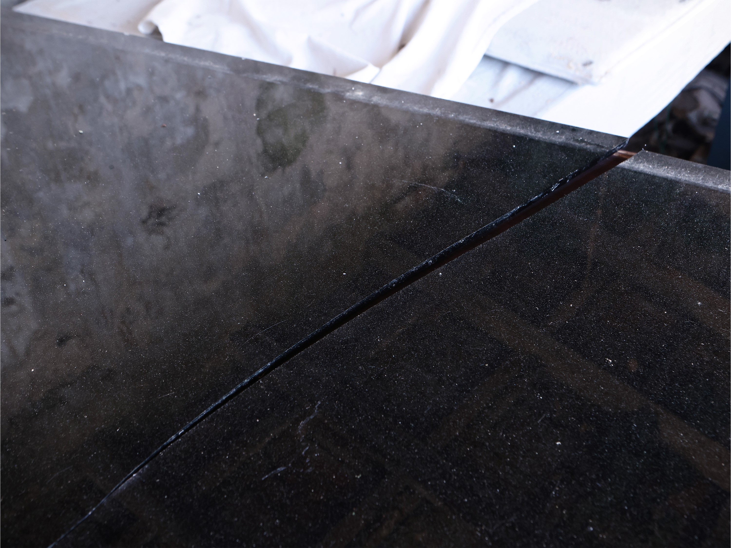 Credenza Impiallacciata in Piuma di Noce