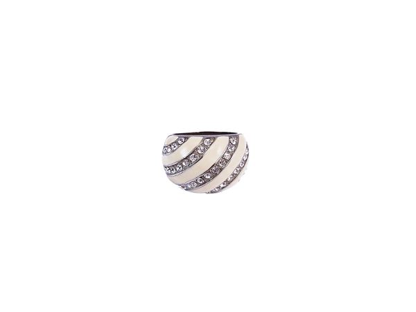 Silver Tone metal cocktail ring