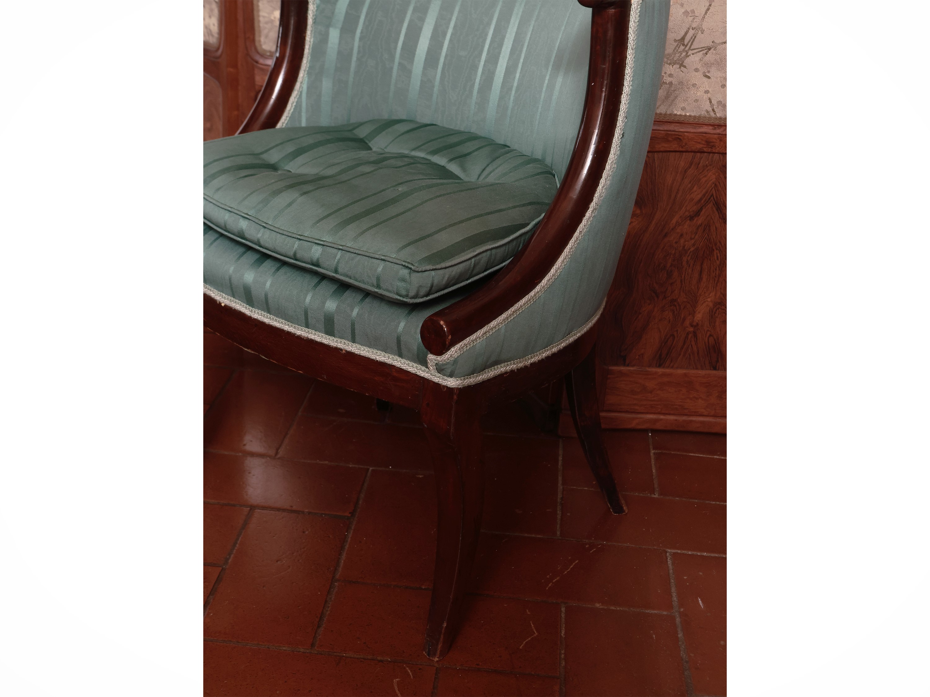 Coppia di Poltroncine a Pozzetto in Ciliegio