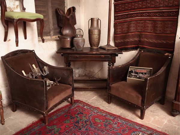 Coppia di poltrone in stile neorinascimentale