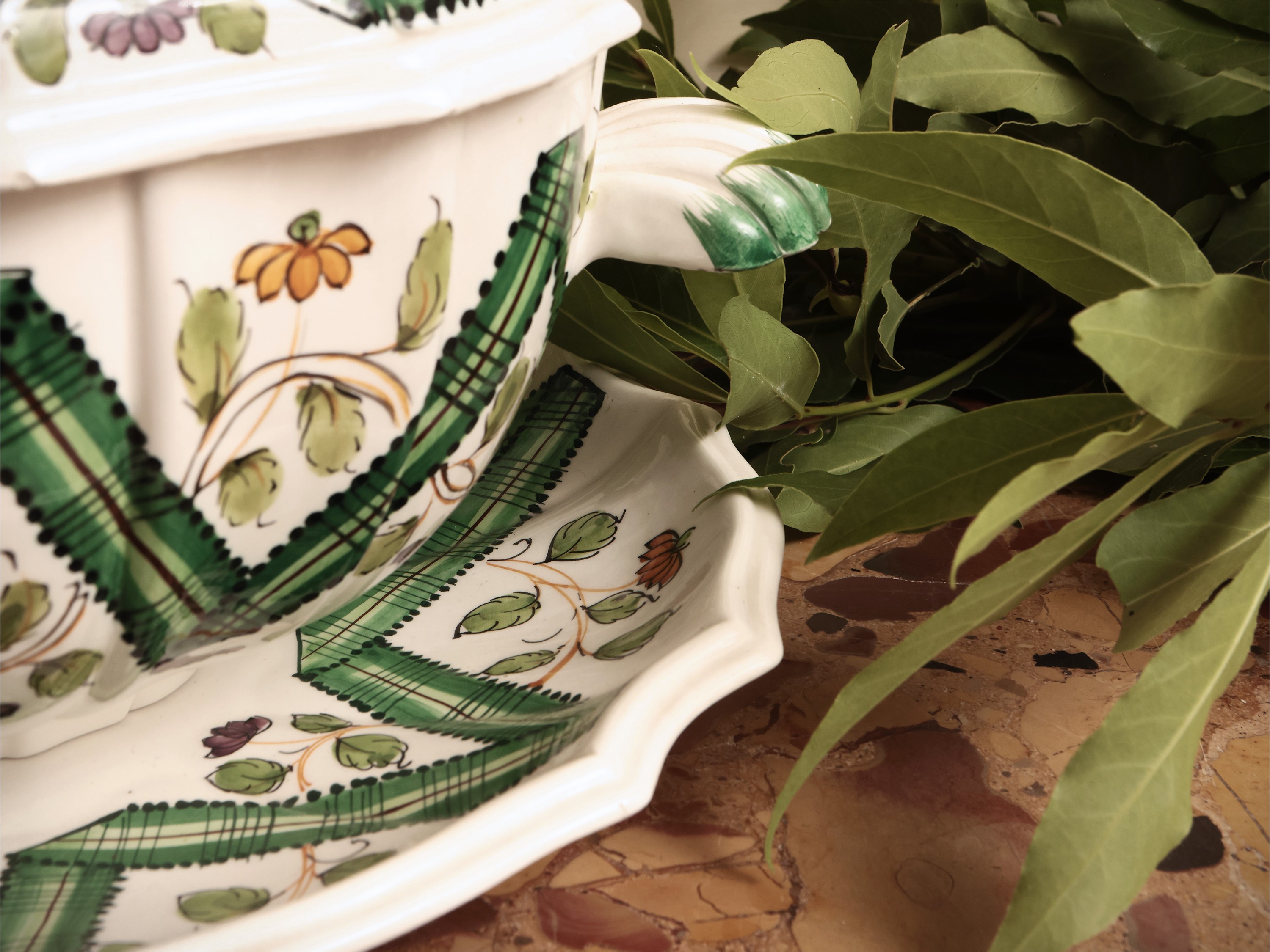 Accessori per la Casa in Ceramica Smaltata