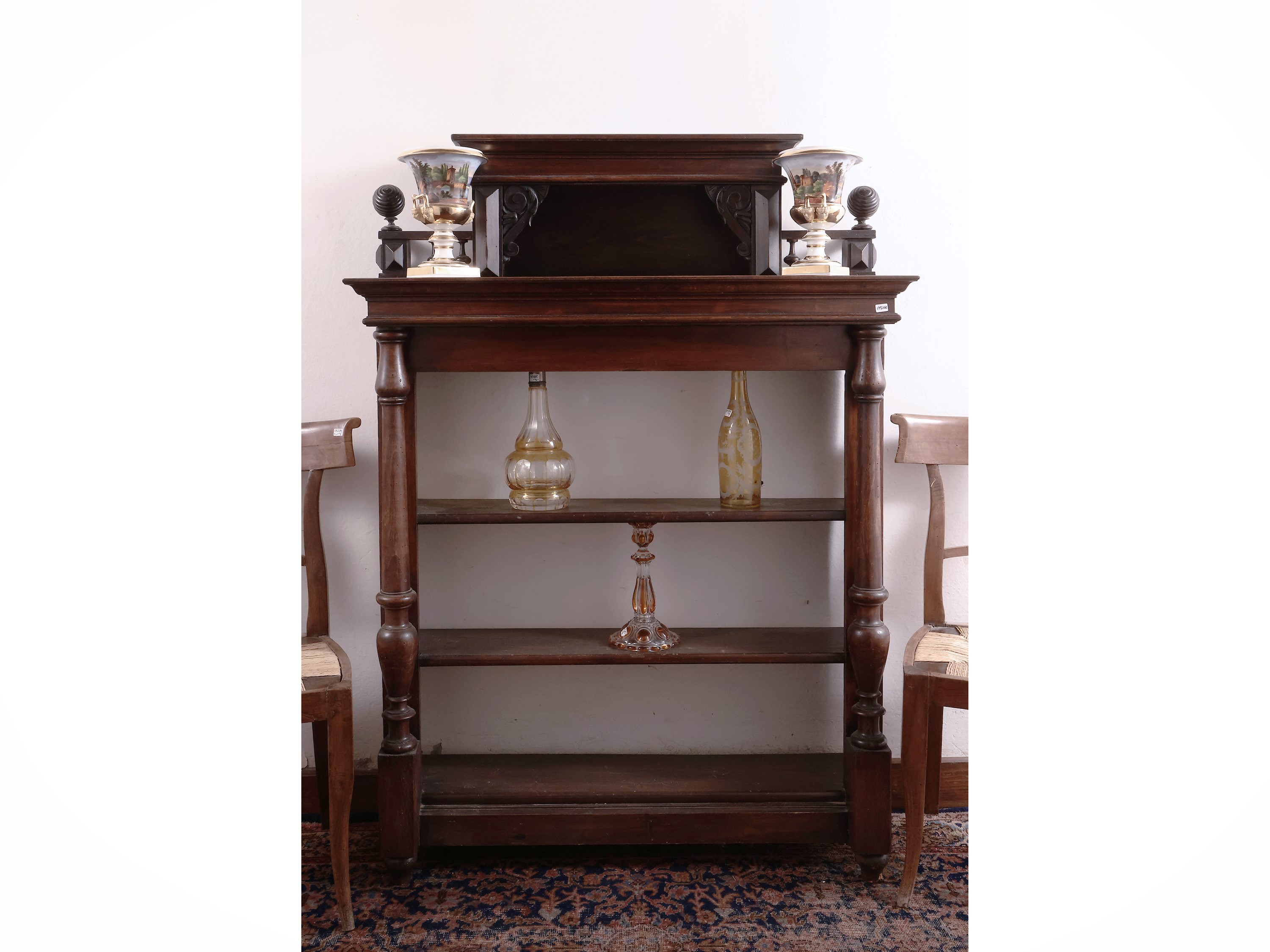 Etagere in Noce
