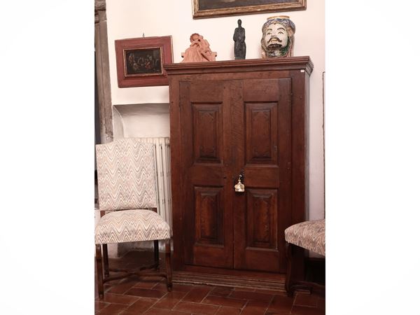 Credenza rustica in noce