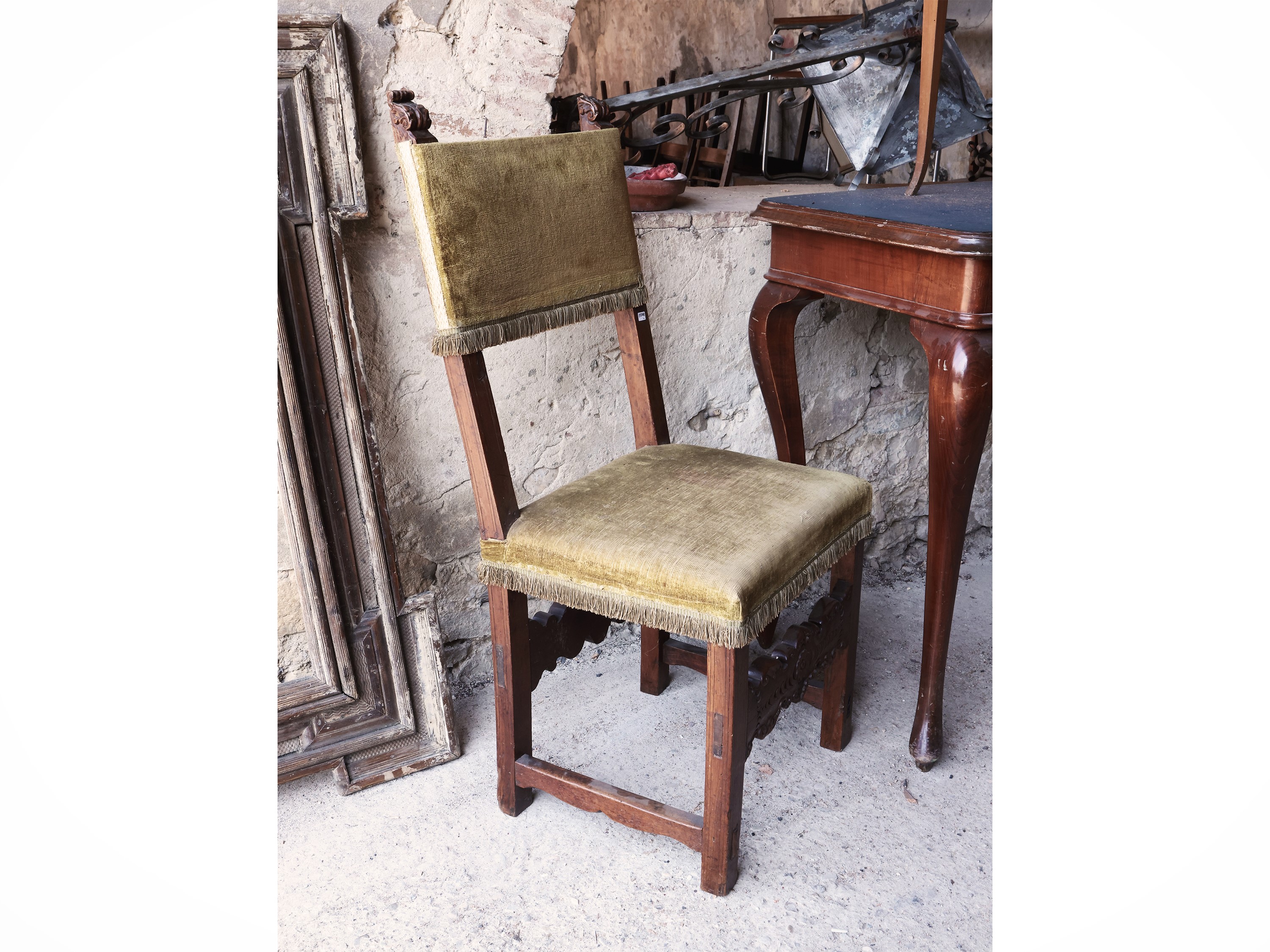 Sedia in Noce