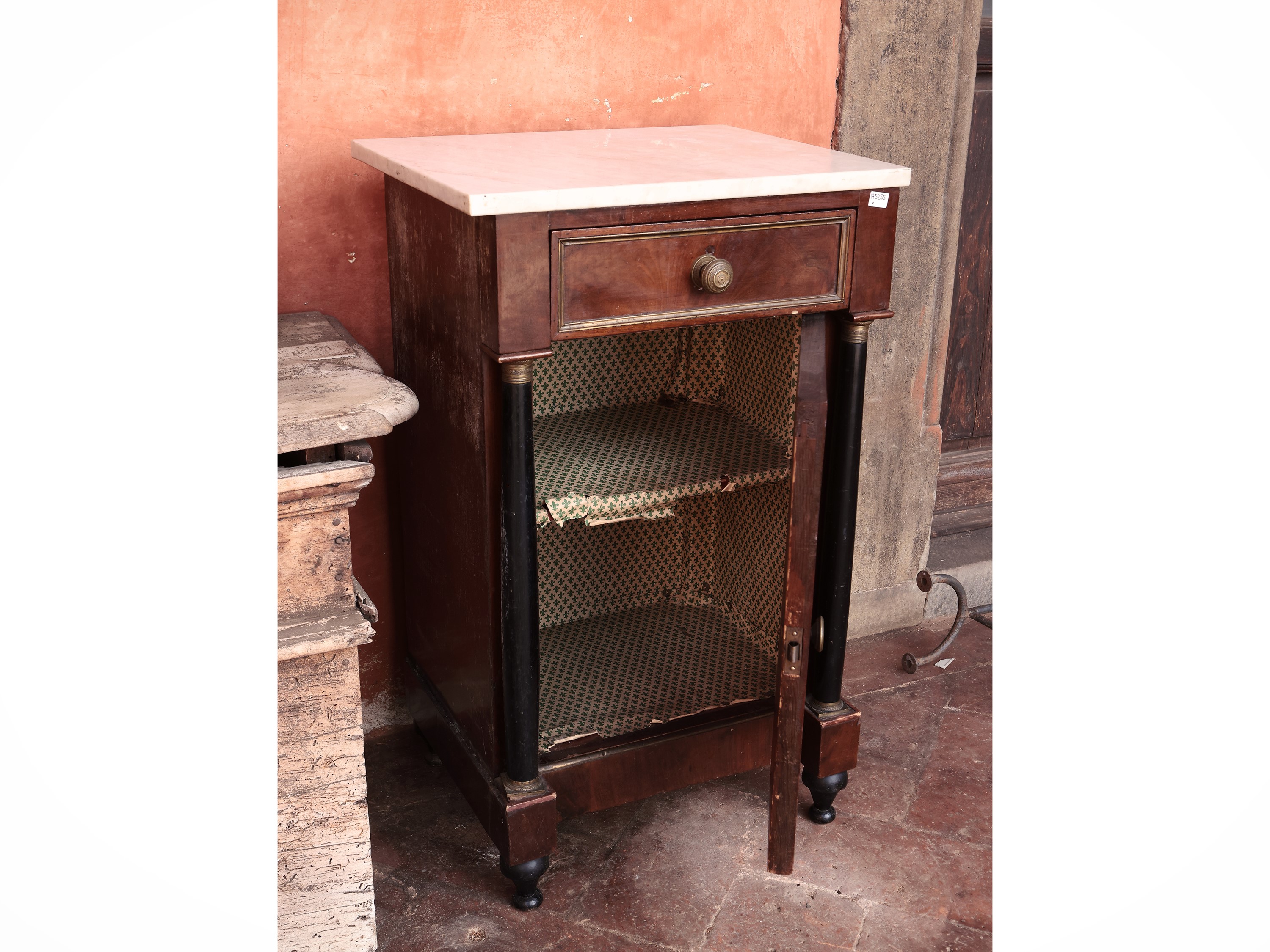 Comodino in Noce in Stile Impero