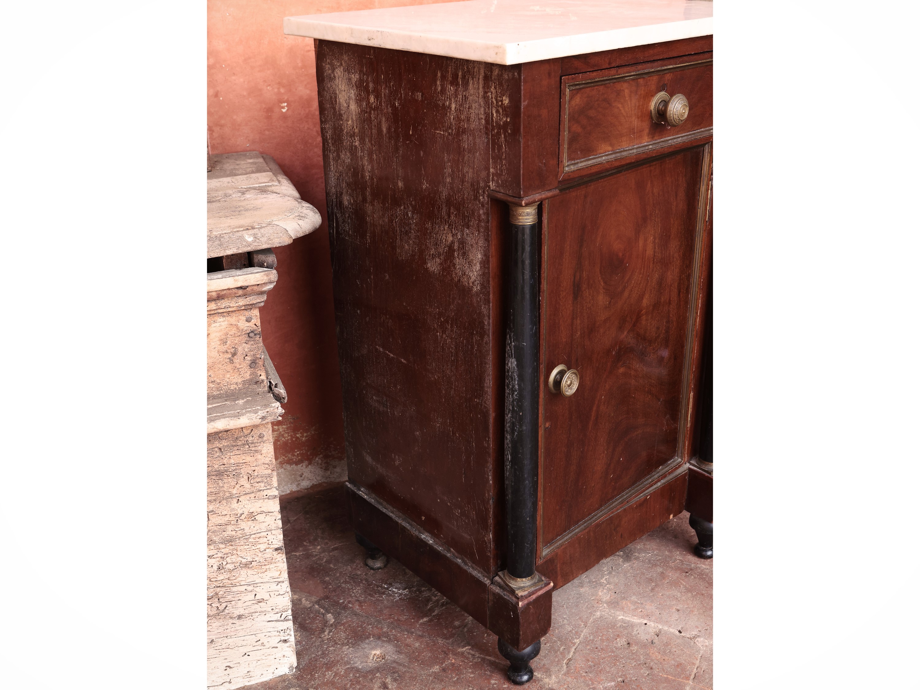 Comodino in Noce in Stile Impero