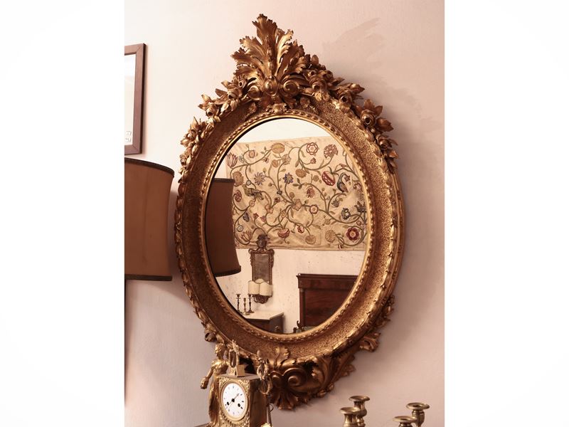 Specchiera con Cornice in Legno e Pastiglia Dorata