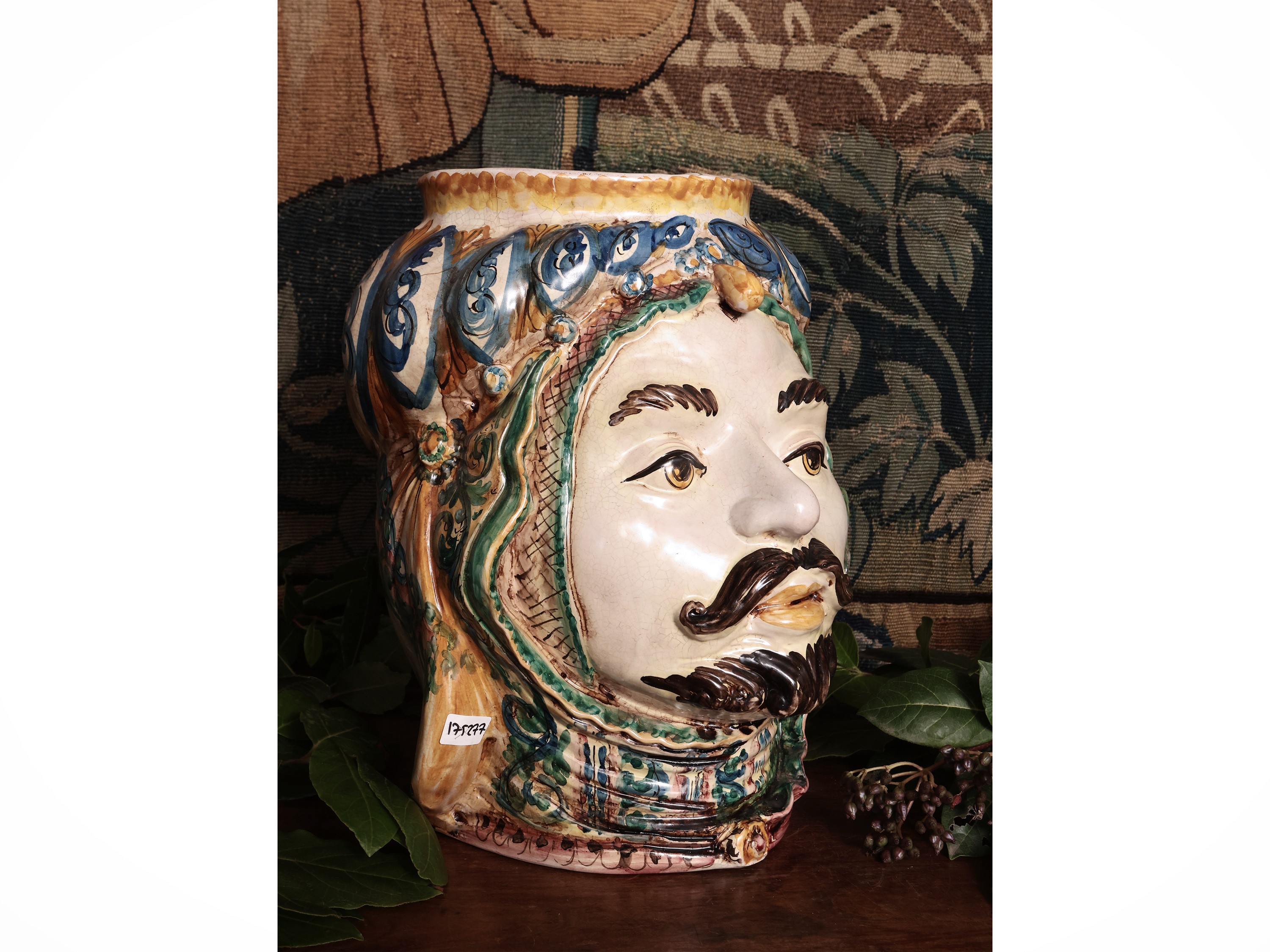 Vaso Antropomorfo in Ceramica Policroma