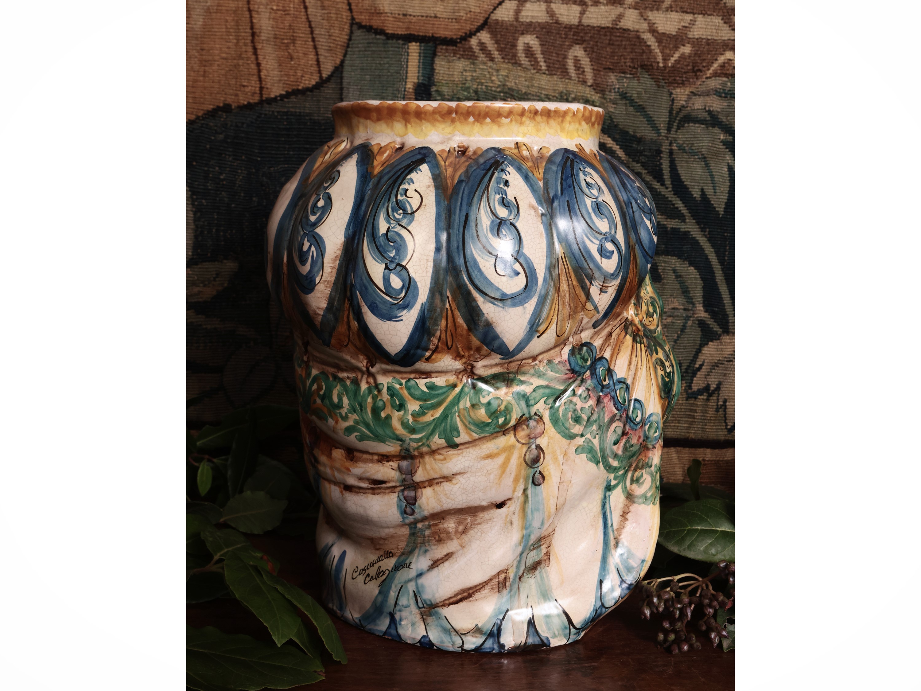 Vaso Antropomorfo in Ceramica Policroma