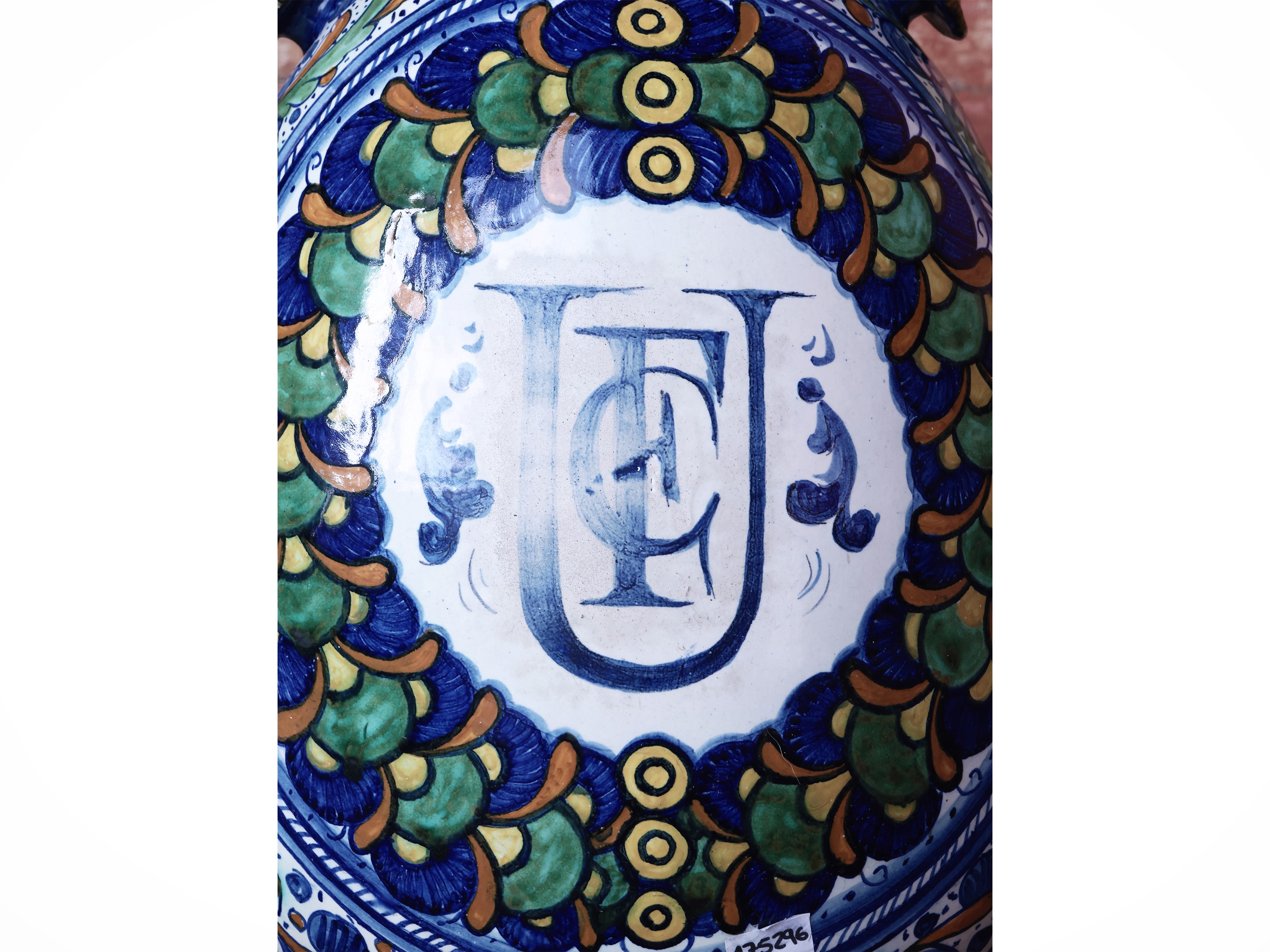 Grande Vaso in Maiolica, Cantagalli