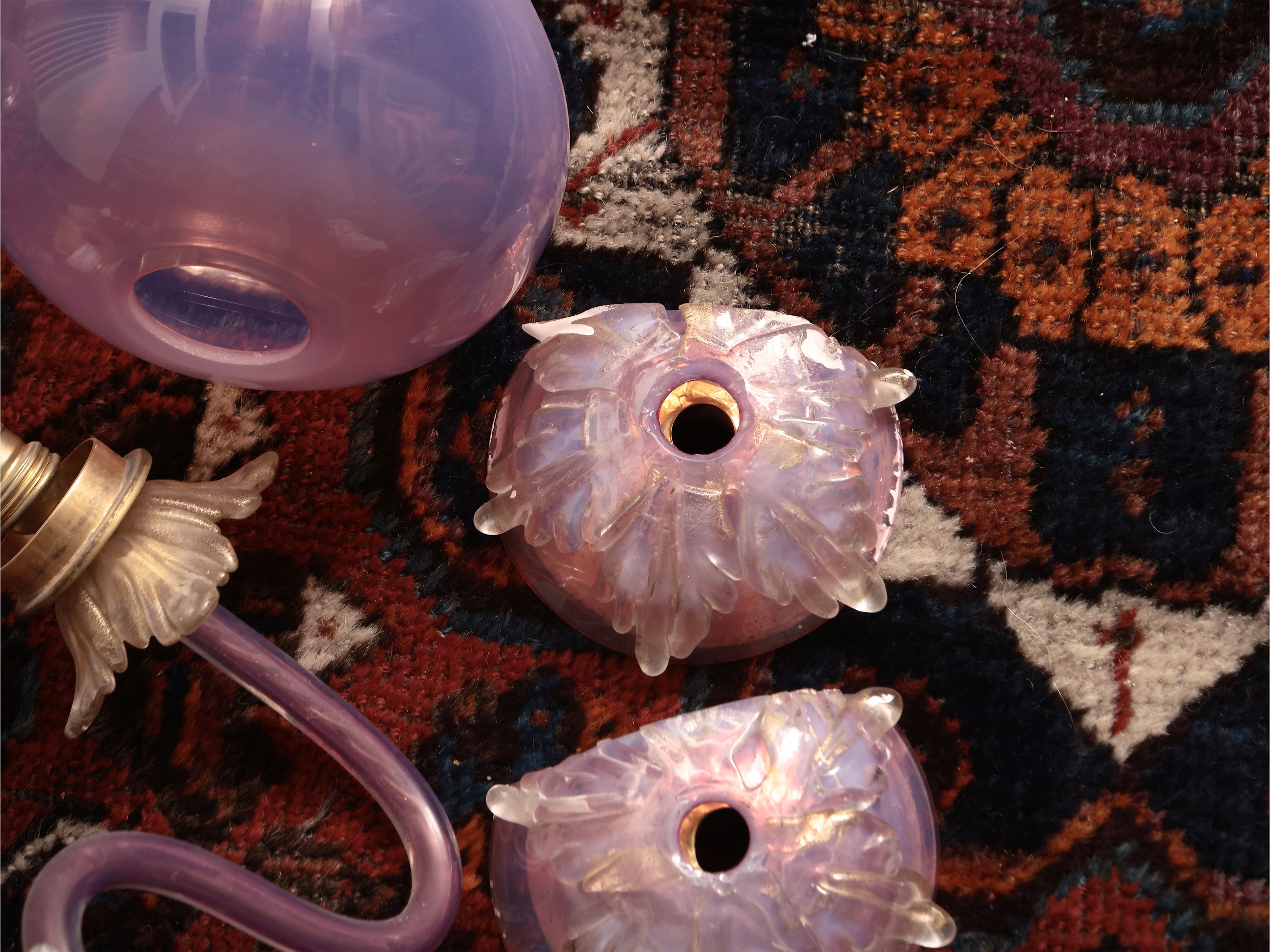 Coppia di Applique in Vetro Rosa Opalescente di Murano