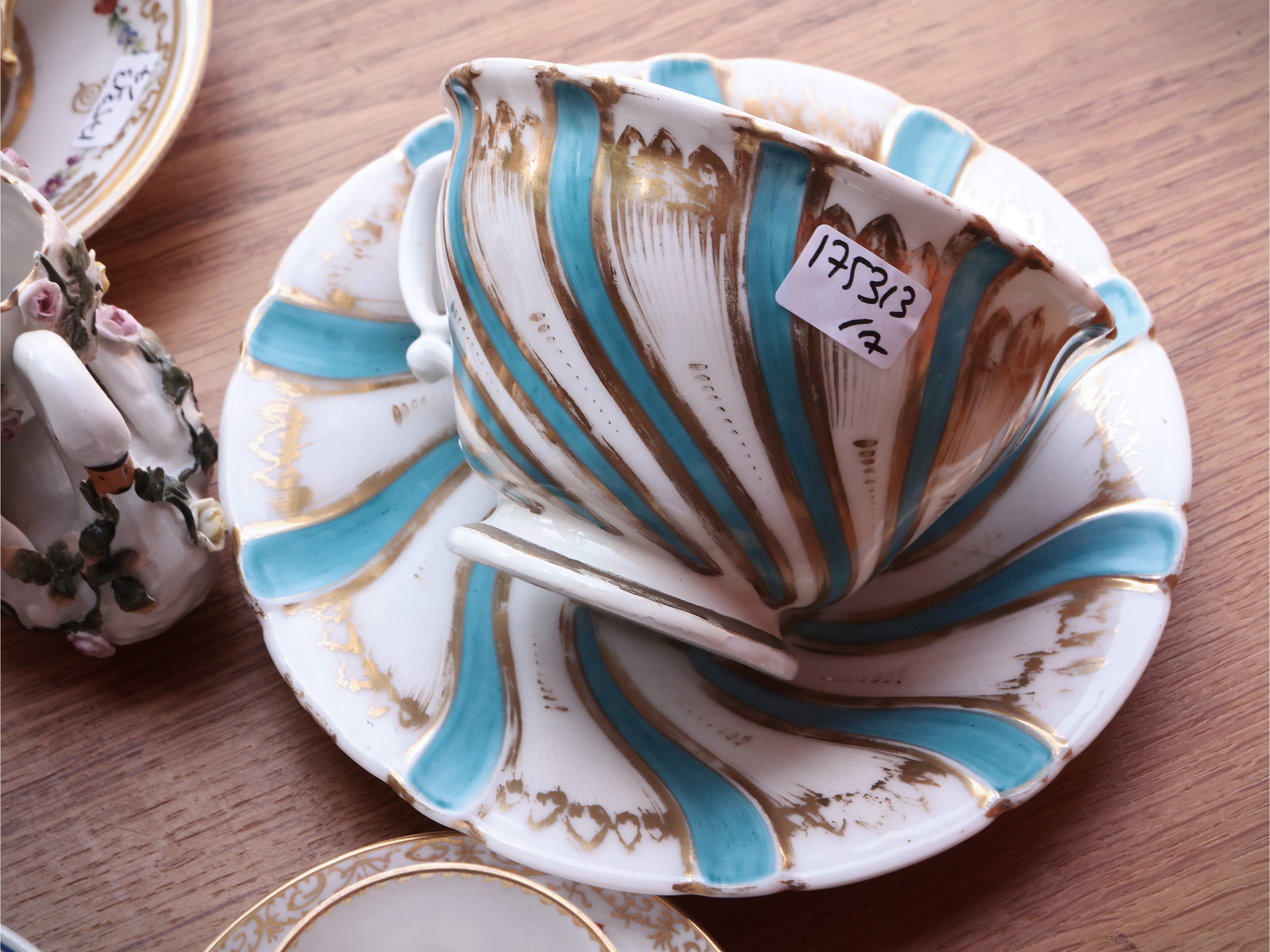 Sette Tazzine in Porcellana da Collezione