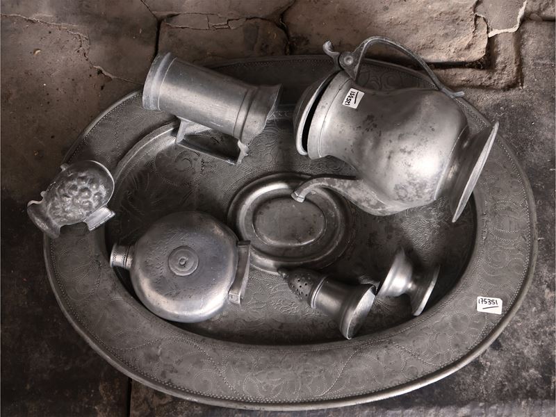 Raccolta di Accessori in Peltro