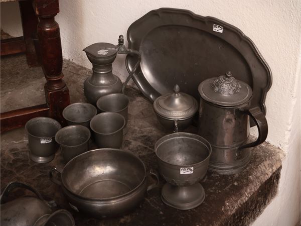 Lotto di accessori per la tavola in peltro