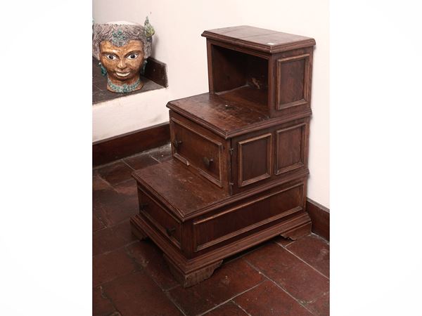 Scaletta da biblioteca in noce
