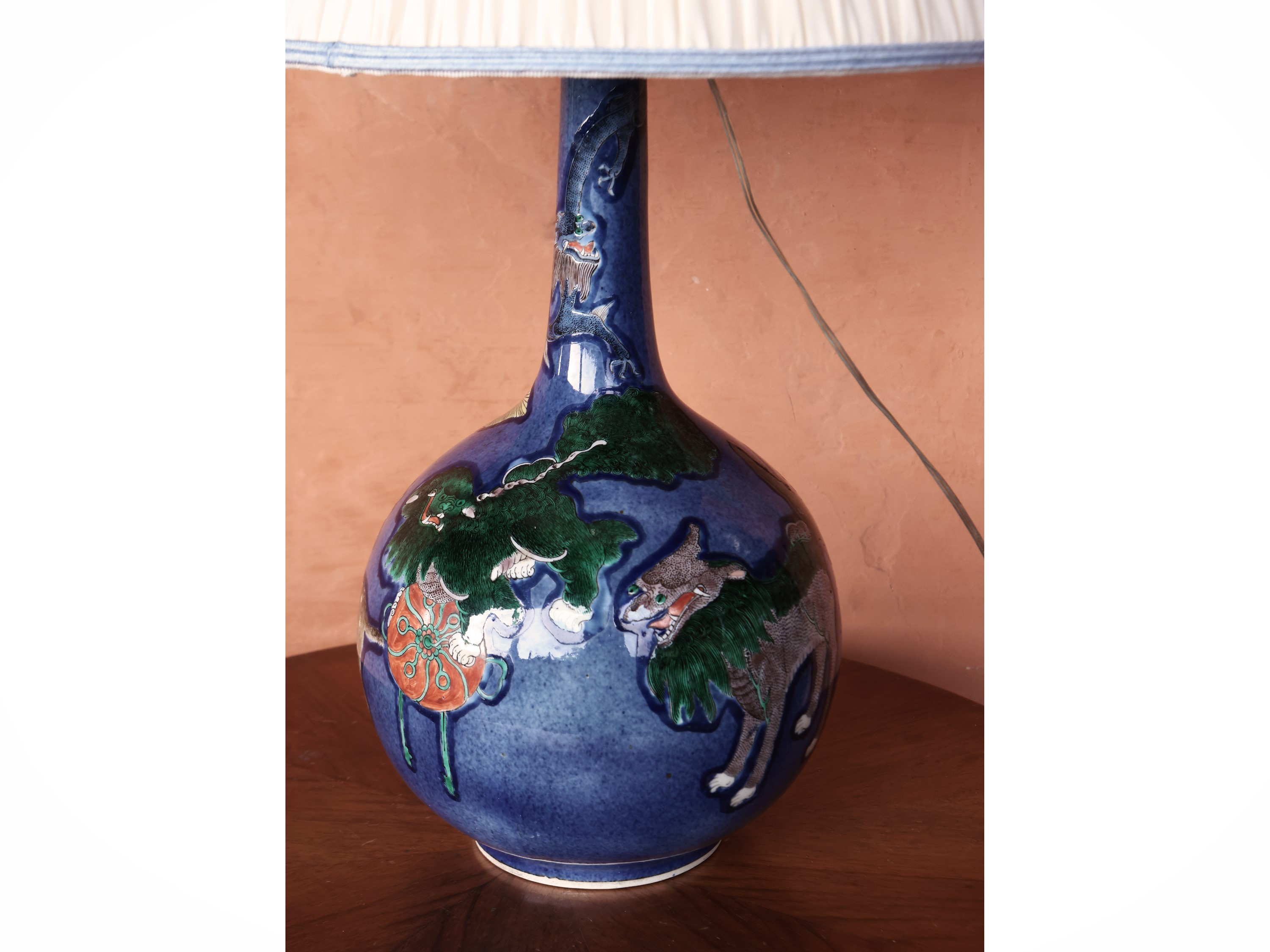 Coppia di Lumi da Tavolo in Ceramica Smaltata
