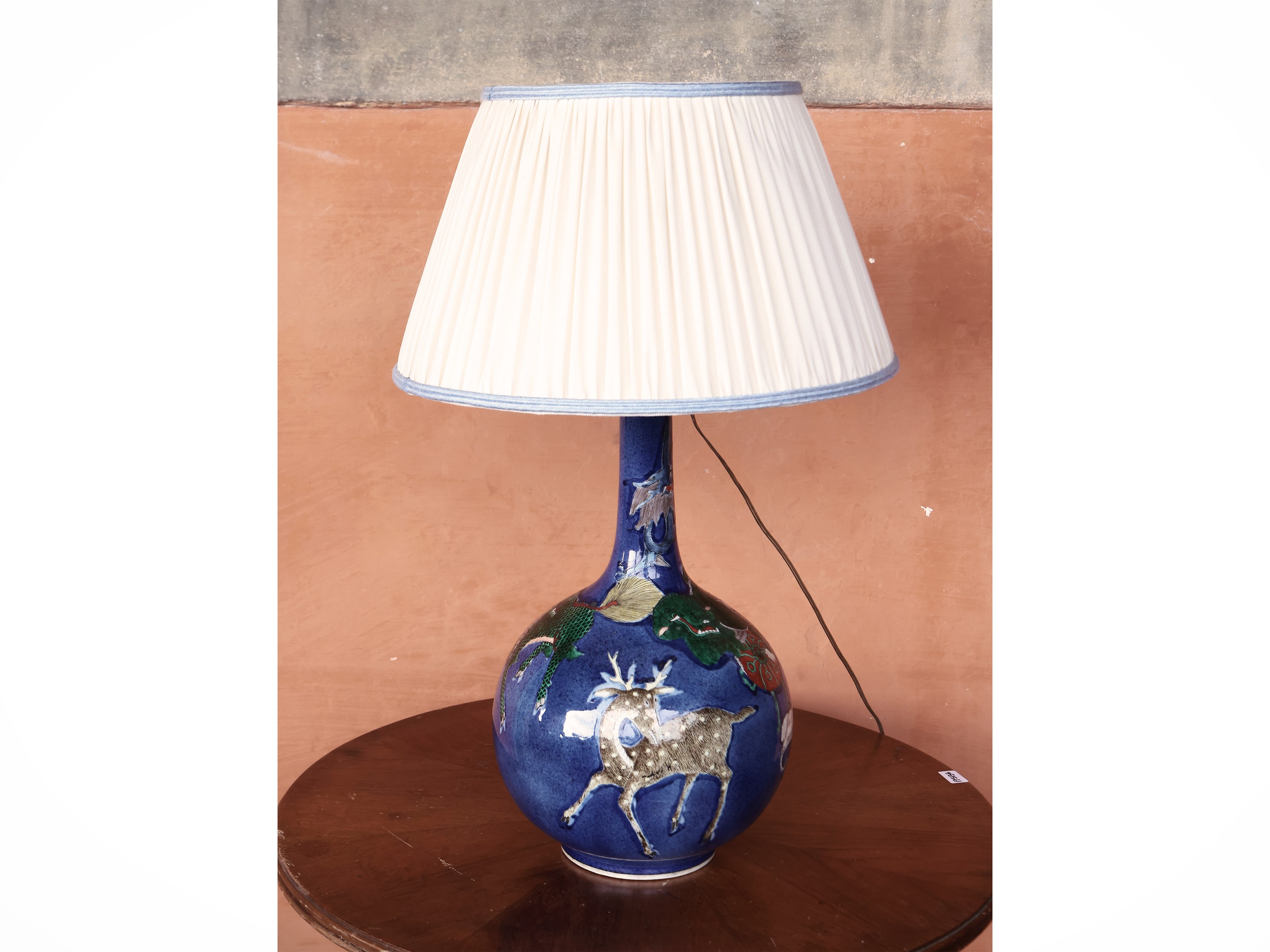Coppia di Lumi da Tavolo in Ceramica Smaltata